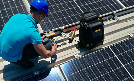 Echipamente Fluke pentru domeniul solar